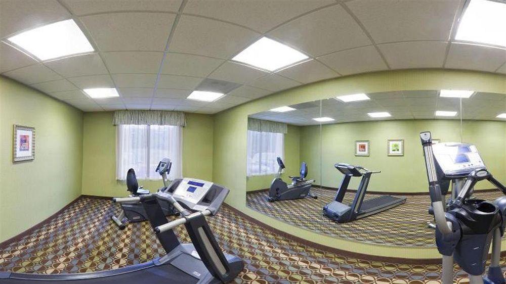 Express & Thornburg-s. Fredericksburg By Ihg Hotel