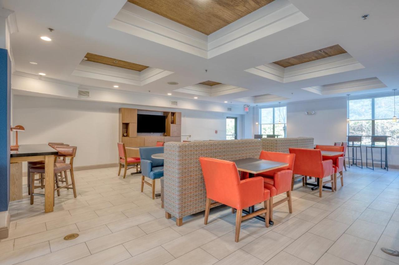 Hotel Holiday Express & Thornburg-s. Fredericksburg By Ihg
