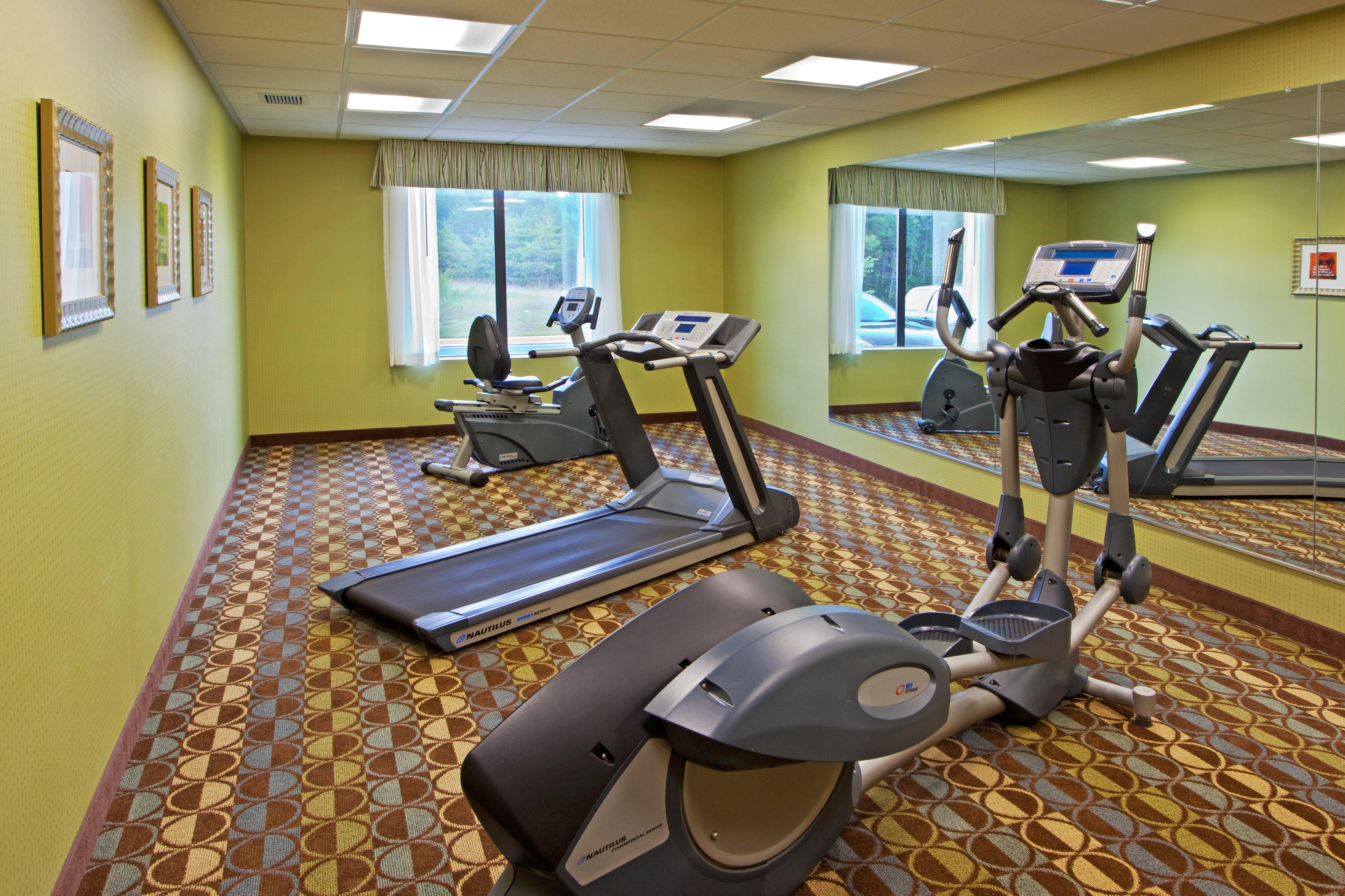 Holiday Express & Thornburg-s. Fredericksburg By Ihg 3*